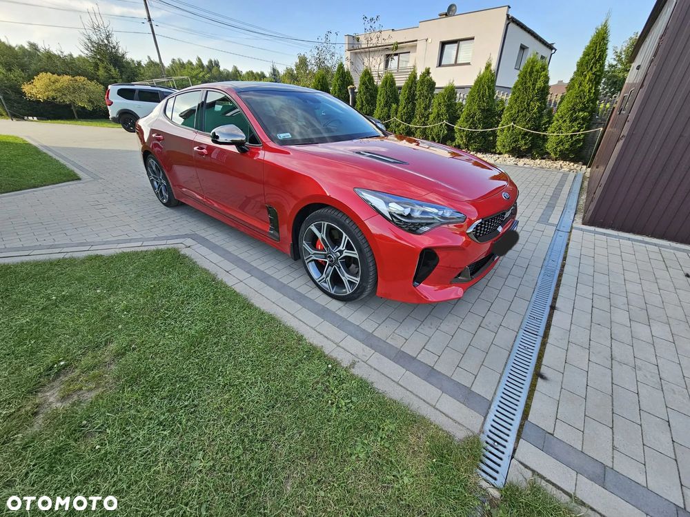 Kia Stinger - 2
