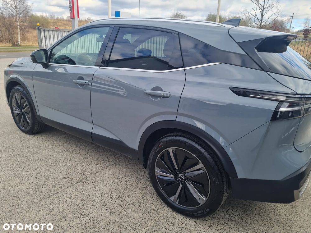 Nissan Qashqai 1.3 DIG-T MHEV 4x4 Tekna Xtronic - 3