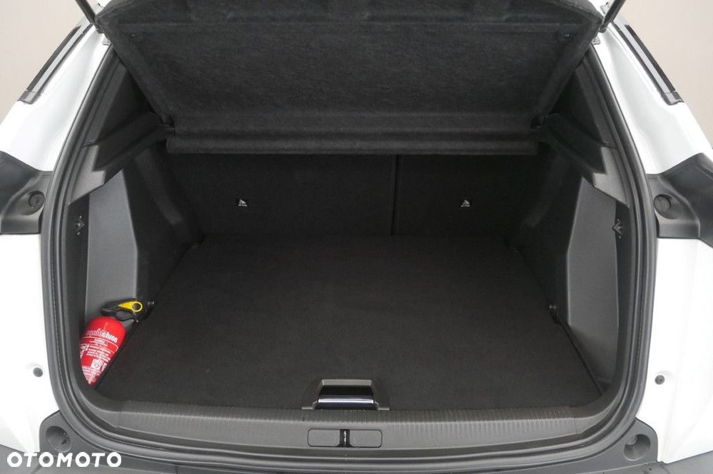 Peugeot 2008 1.2 PureTech Allure S&S - 16