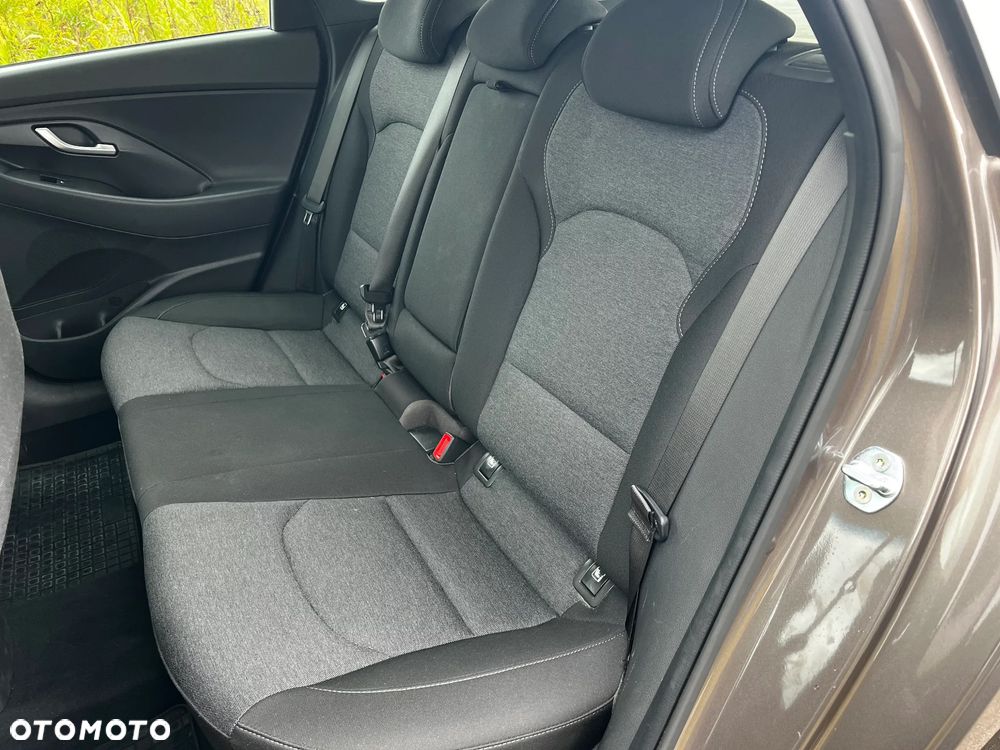 Hyundai i30 1.5 T-GDI 48V Smart - 36