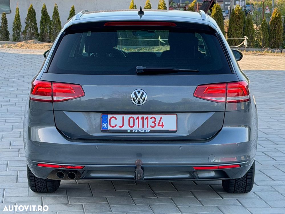 Volkswagen Passat 2.0 TDI SCR 4Motion DSG Comfortline - 20