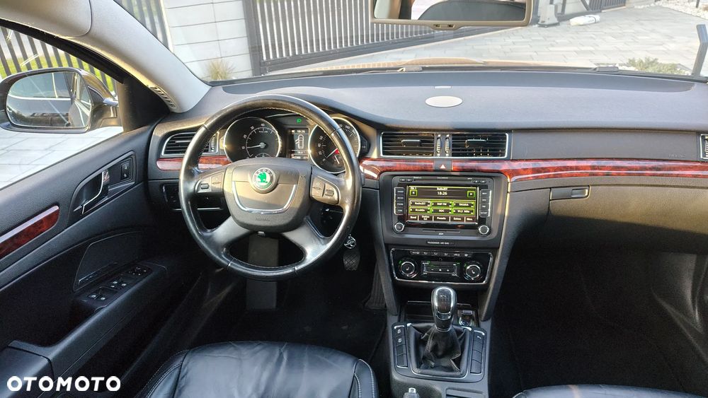 Skoda Superb 1.8 TSI FAMILY - 31