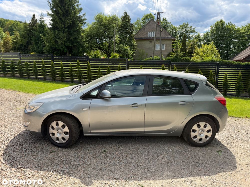 Opel Astra 1.7 CDTI DPF - 2