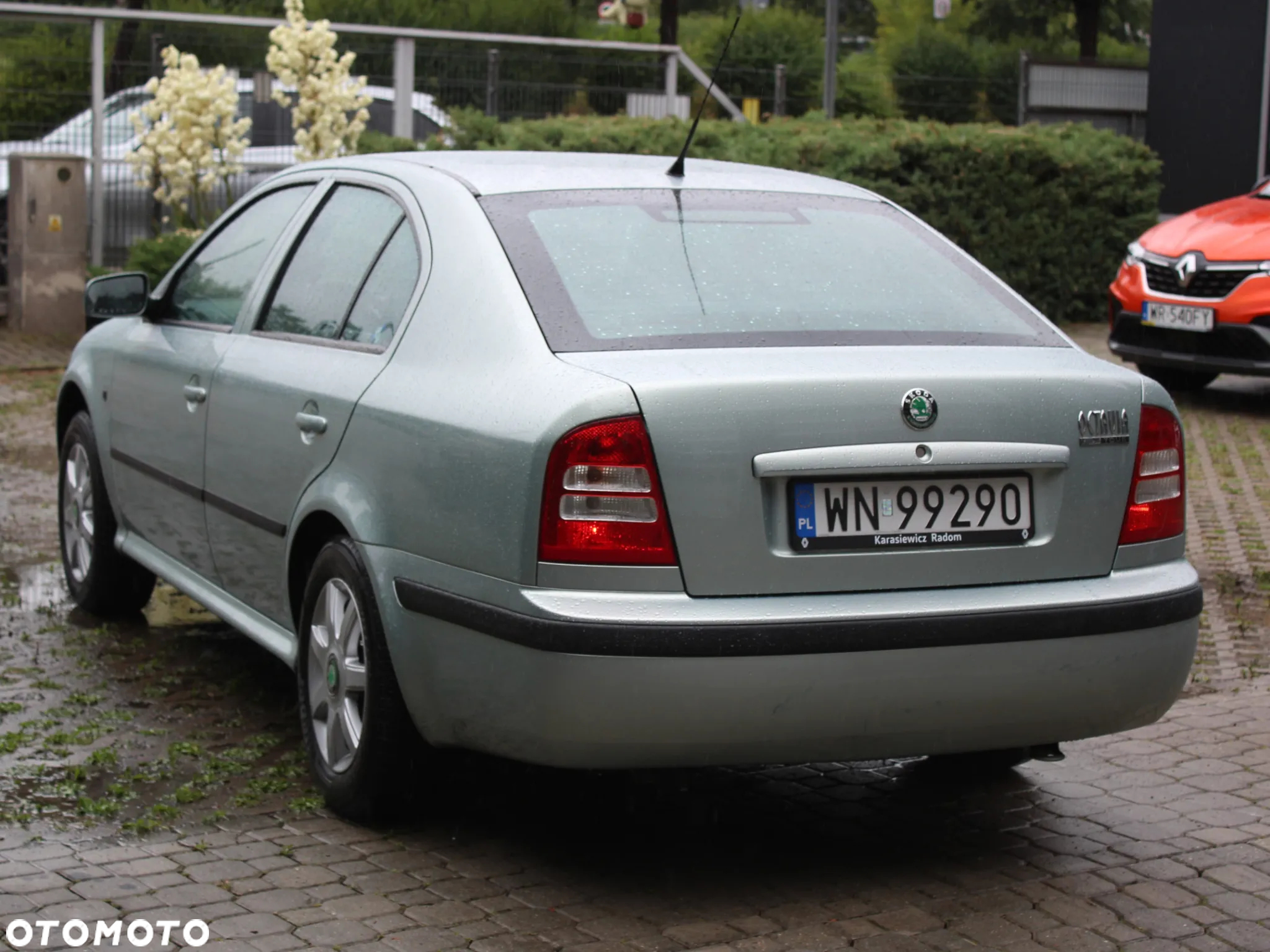 Skoda Octavia 1.6 Tour - 16