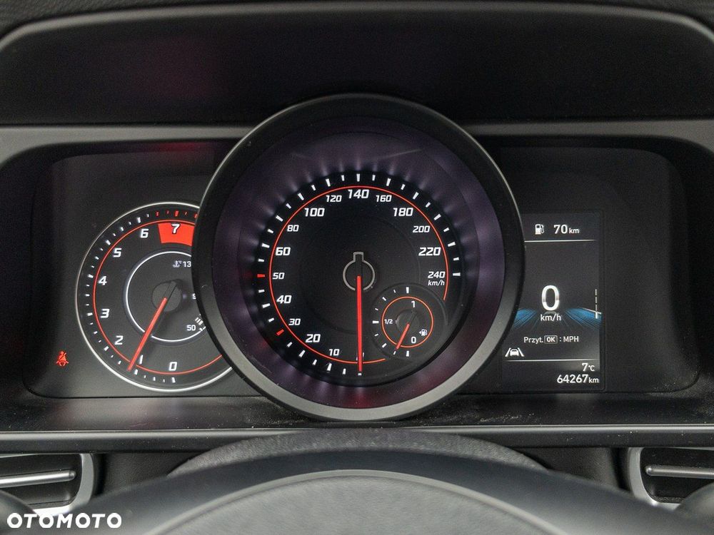 Hyundai Elantra - 14