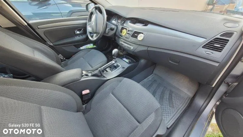 Renault Laguna 1.5 dCi Authentique - 10