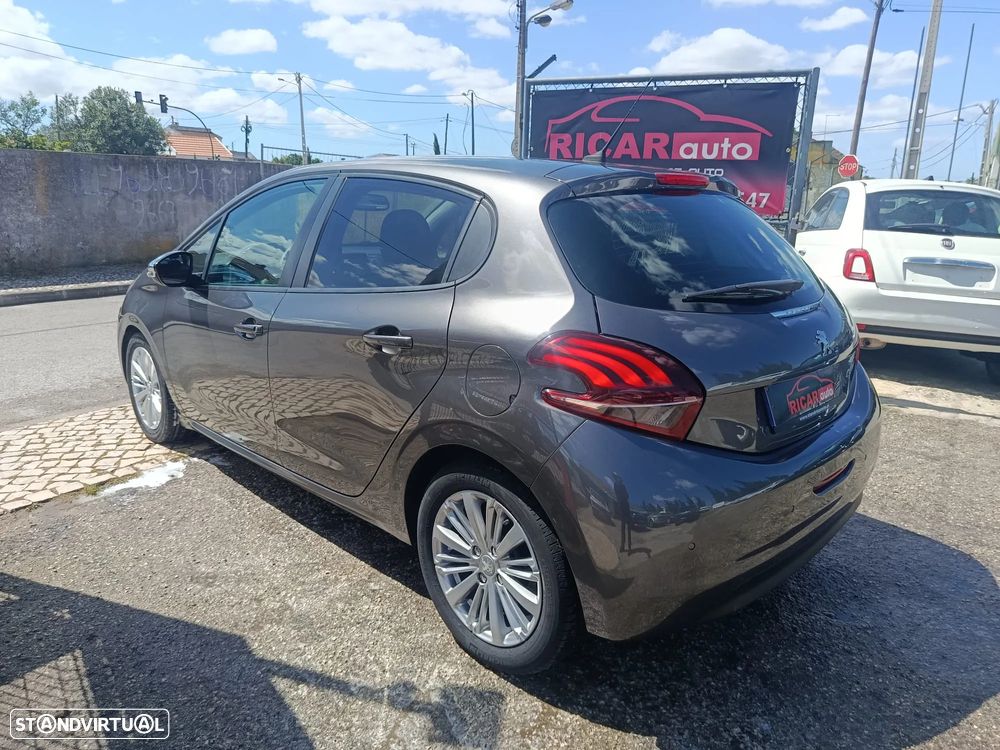 Peugeot 208 1.5 BlueHDi Signature - 6