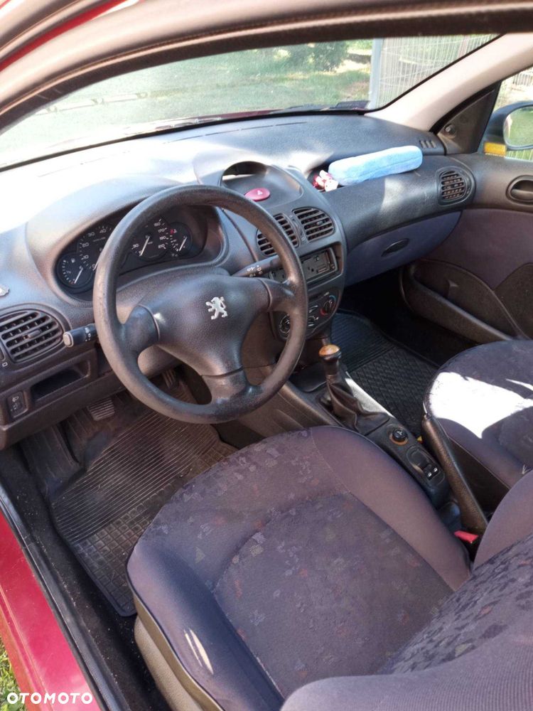 Peugeot 206 - 4
