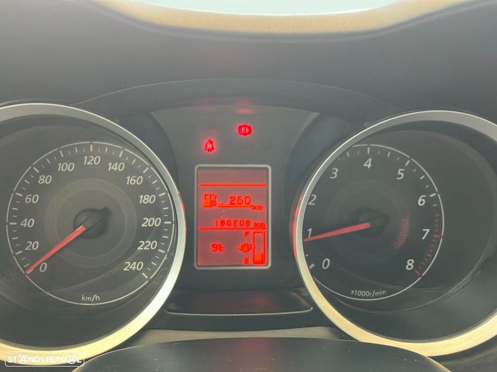 Mitsubishi Lancer 1.5 Invite - 13