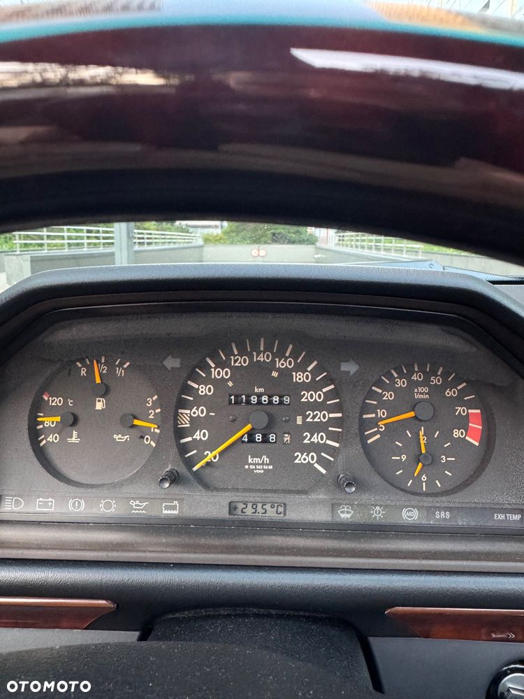 Mercedes-Benz W124 (1984-1993) - 16
