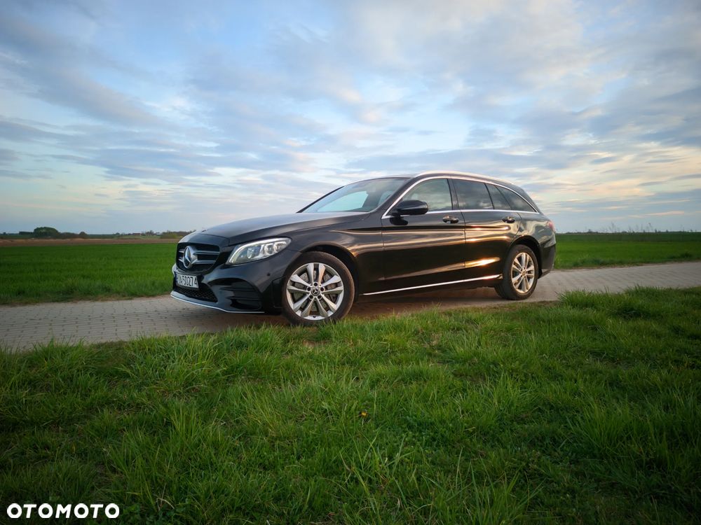 Mercedes-Benz Klasa C 220 d 4Matic 9G-TRONIC AMG Line - 28