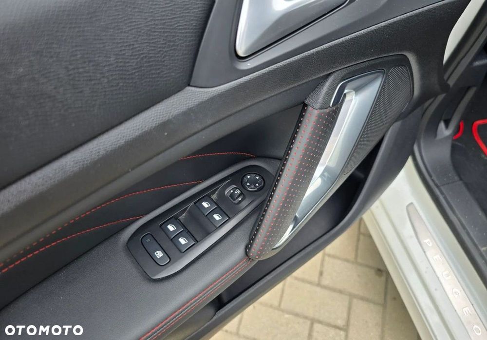 Peugeot 308 - 24