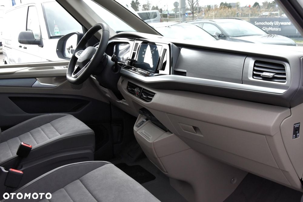 Volkswagen Multivan - 17