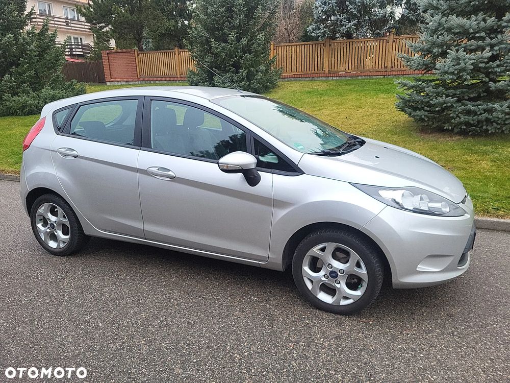 Ford Fiesta 1.25 Silver X (Ambiente) - 33