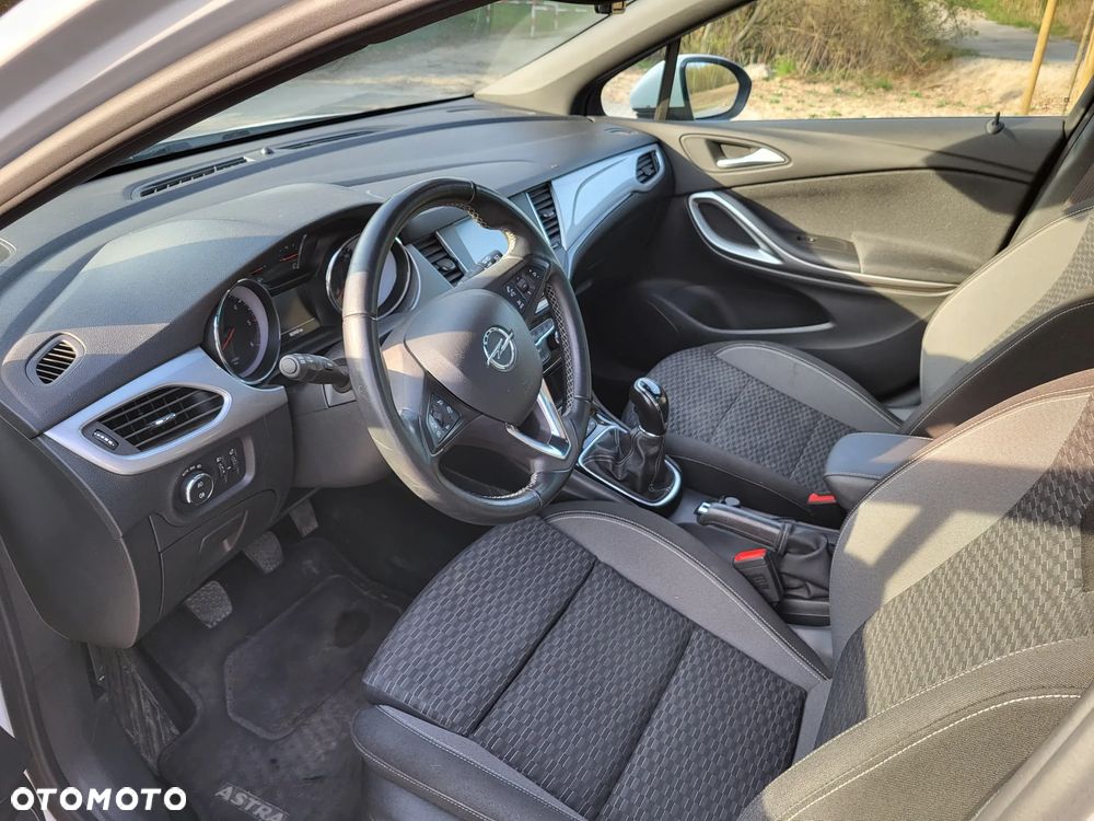 Opel Astra 1.5 D Start/Stop - 8