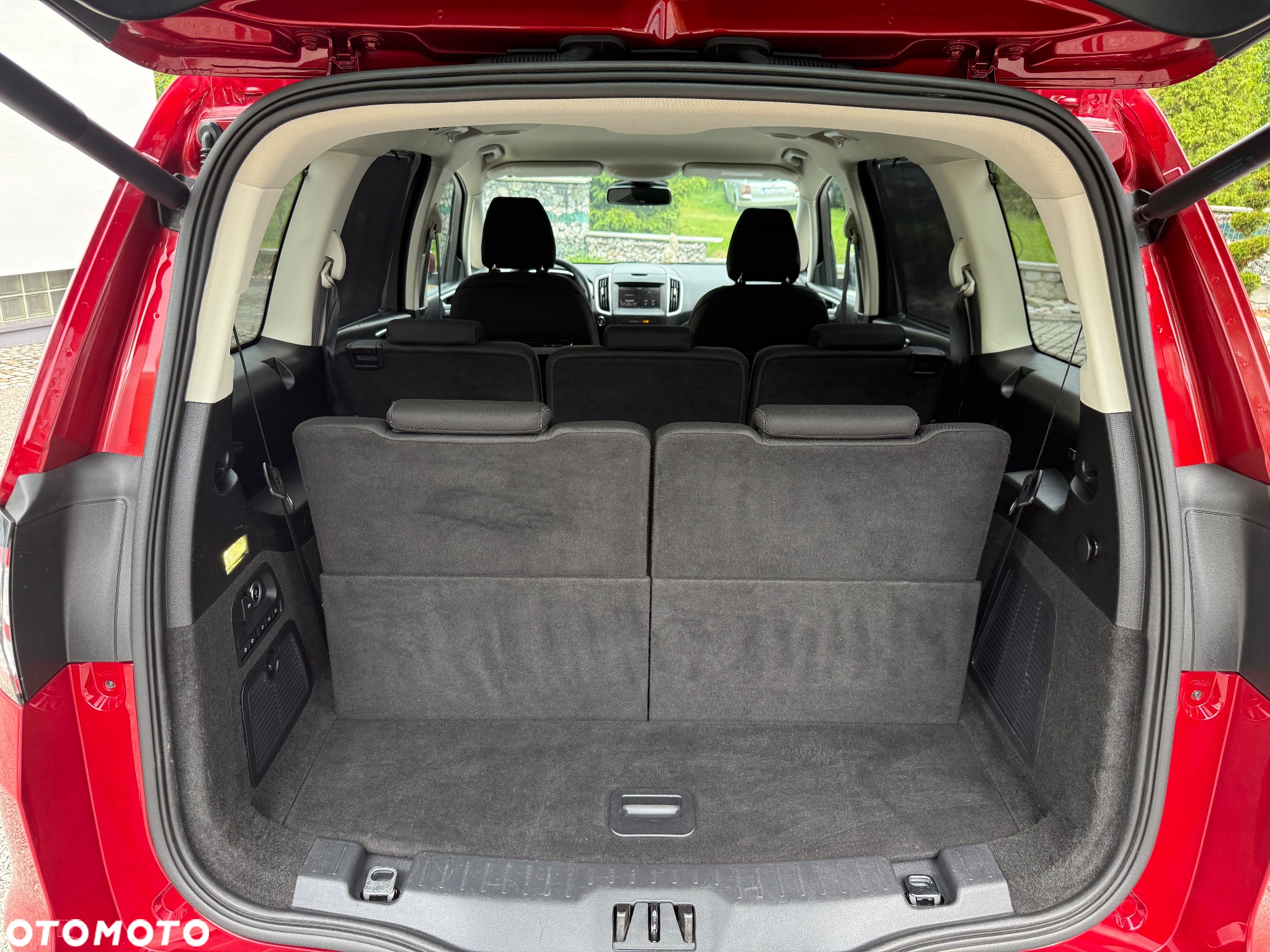 Ford Galaxy 2.0 TDCi Titanium - 34