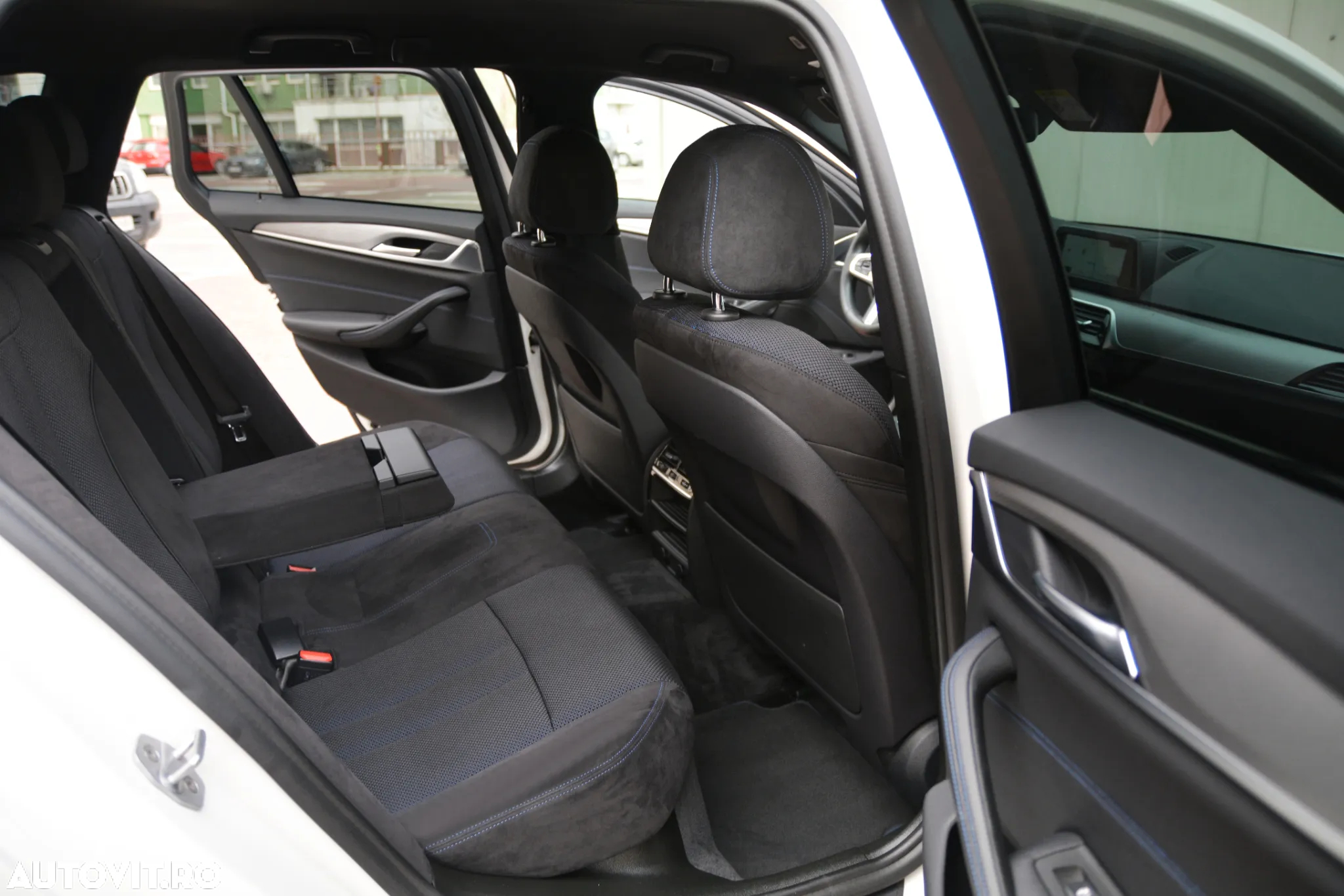 BMW Seria 5 520d Aut. - 14