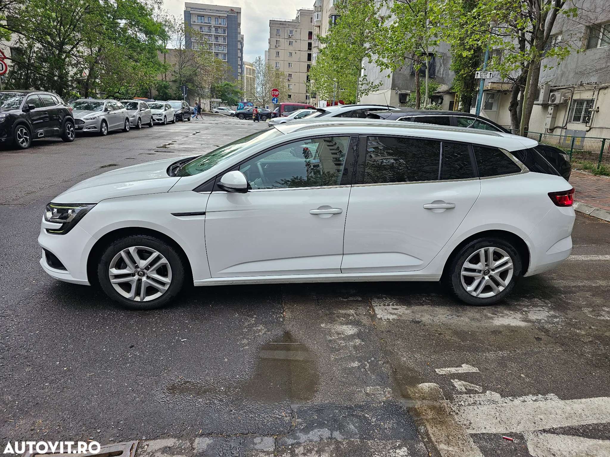 Renault Megane Grandtour BLUE dCi 115 BUSINESS EDITION - 2