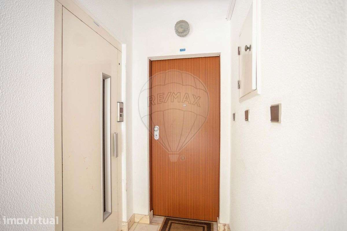 Apartamento T1 para venda - Grande imagem: 2/21