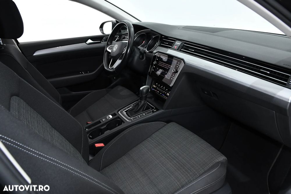 Volkswagen Passat 2.0 TDI SCR DSG Highline - 16