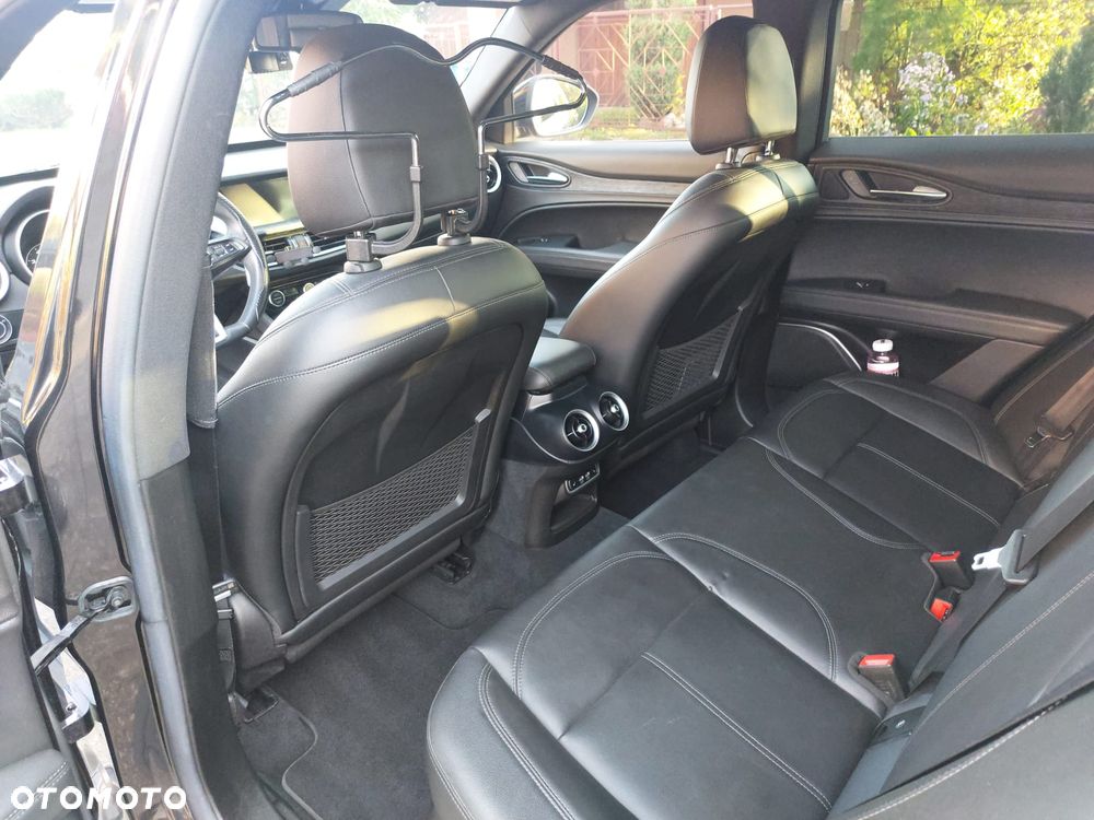 Alfa Romeo Stelvio - 3