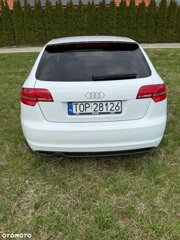 Audi A3 Sportback 1.6 TDI DPF Ambition - 4