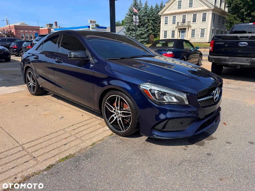 Mercedes-Benz CLA 250 4-Matic AMG Line - 6
