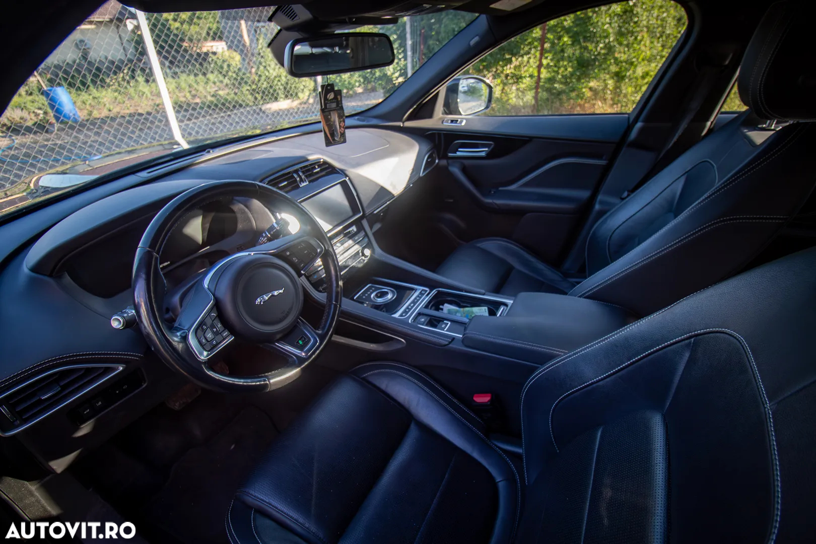 Jaguar F-Pace 20d AWD Aut. R-Sport - 27