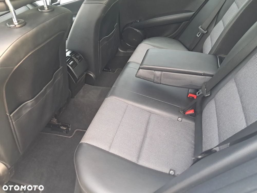 Mercedes-Benz Klasa C 200 CDI DPF Automatik BlueEFFICIENCY Avantgarde - 18
