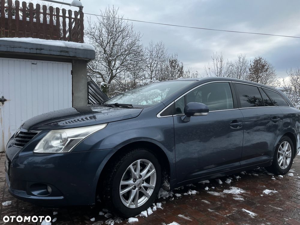 Toyota Avensis 1.8 Comfort - 2