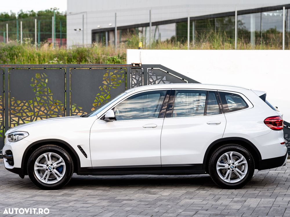 BMW X3 xDrive20d AT Luxury Line - 36