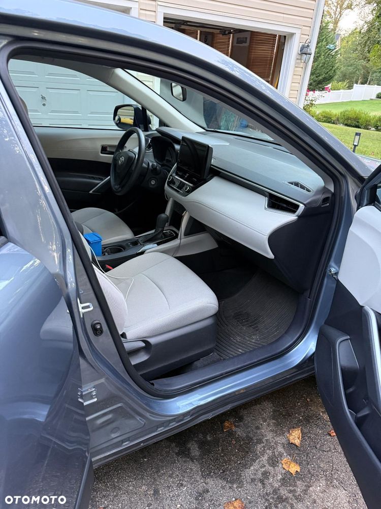 Toyota Corolla Cross - 13