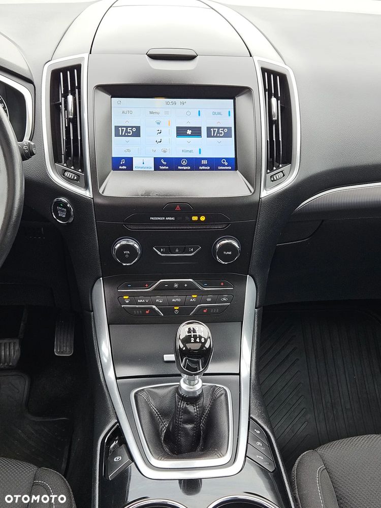Ford S-Max 1.5 EcoBoost Titanium - 23