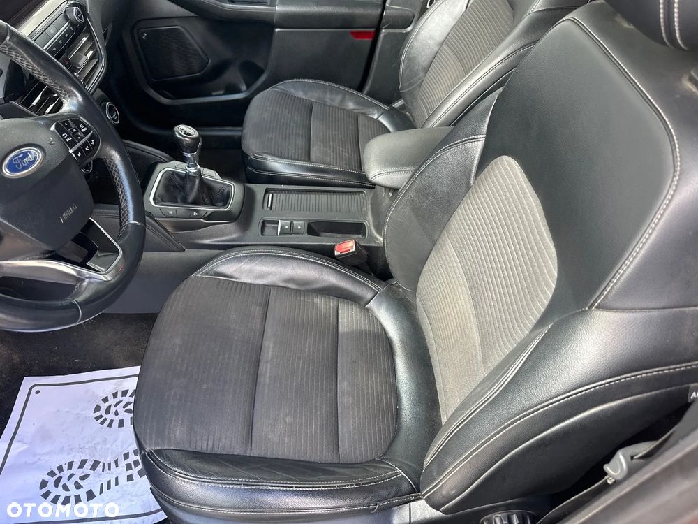 Ford Kuga 2.0 EcoBlue mHEV FWD Titanium - 21
