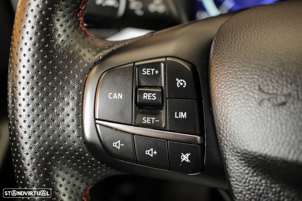 Ford Focus 1.0 EcoBoost MHEV ST-Line - 20