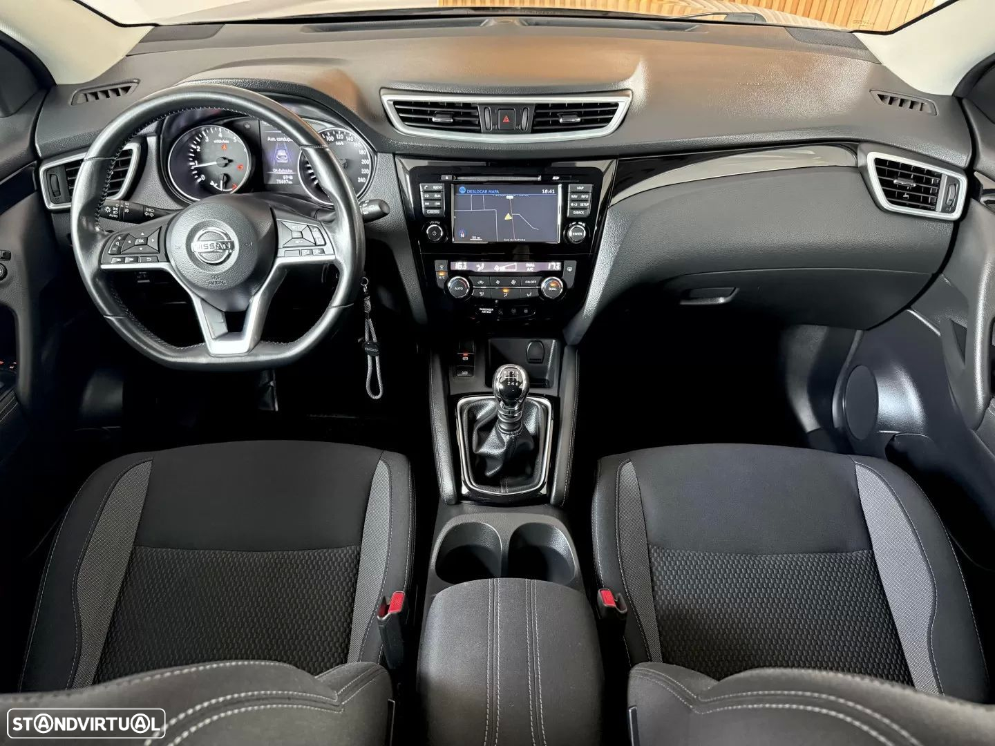 Nissan Qashqai 1.2 DIG-T N-Connecta - 36