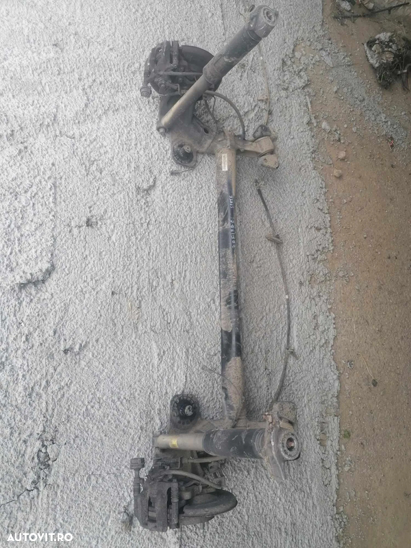 PUNTE SPATE OPEL ZAFIRA C CU FUZETE 12295AA