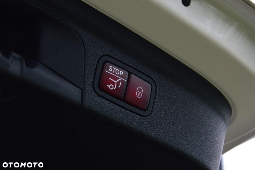 Mercedes-Benz GLE 300 d 4-Matic - 14