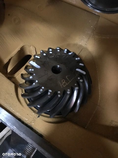 John Deere 7710 7800 7810   - Atak Talerz 19x44 Dyfer Most Przedni - 4