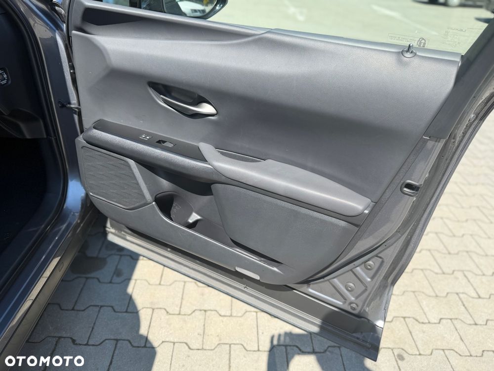 Lexus UX 250h GPF Business Edition AWD - 17