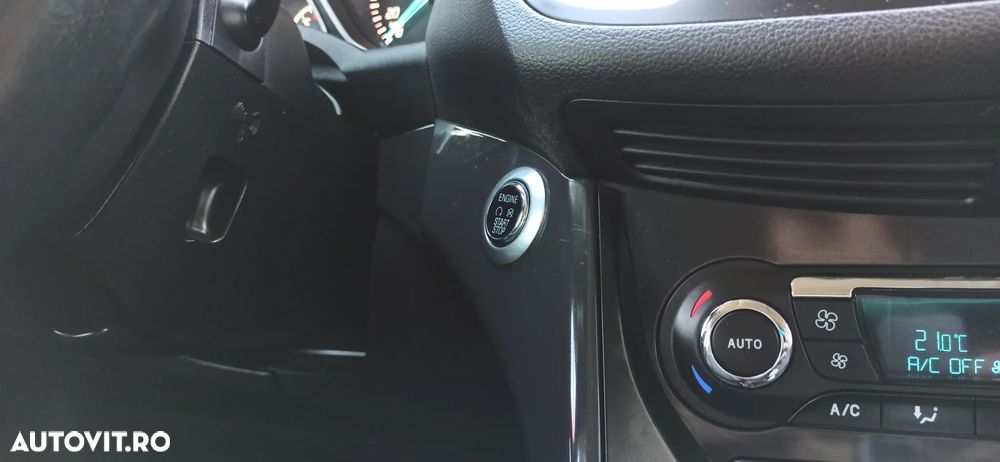 Ford Kuga - 21