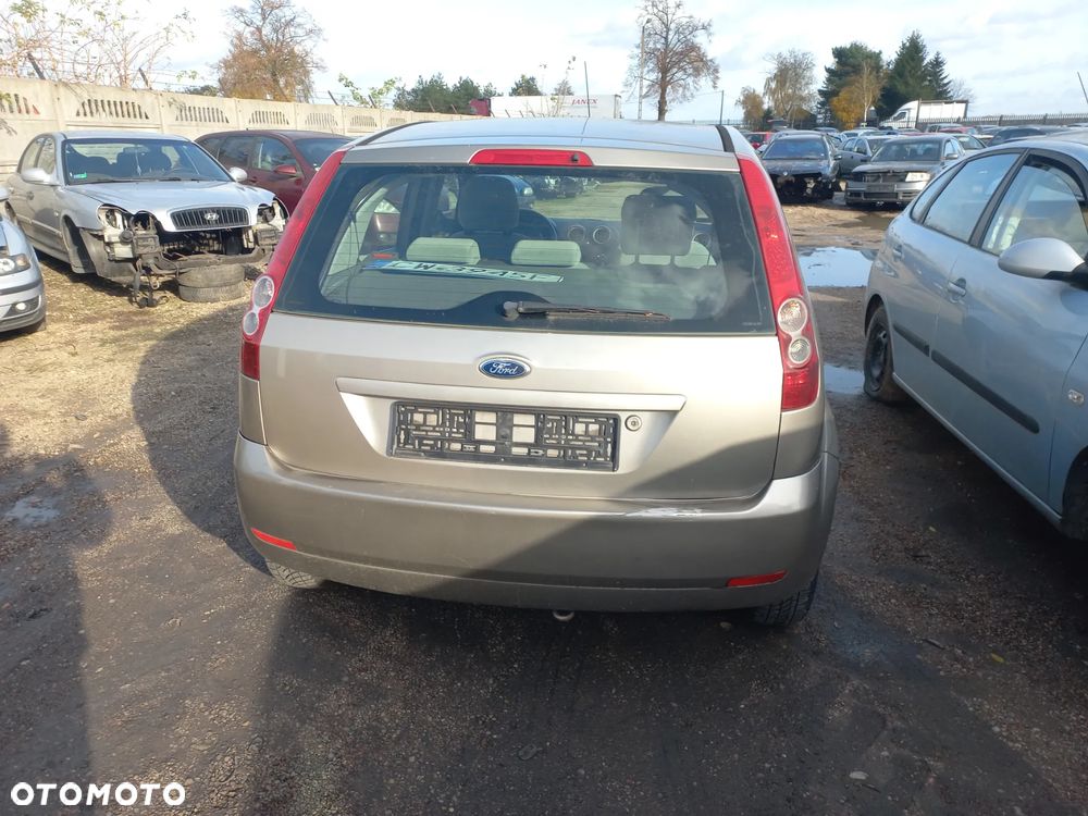 Ford Fiesta MK6 1.4 benzyna 04r Q2 wszystkie części maska zderzak lampa - 4