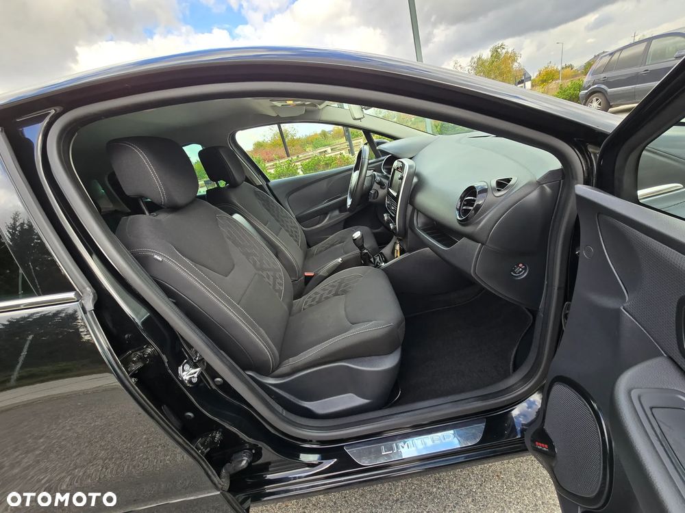 Renault Clio - 12
