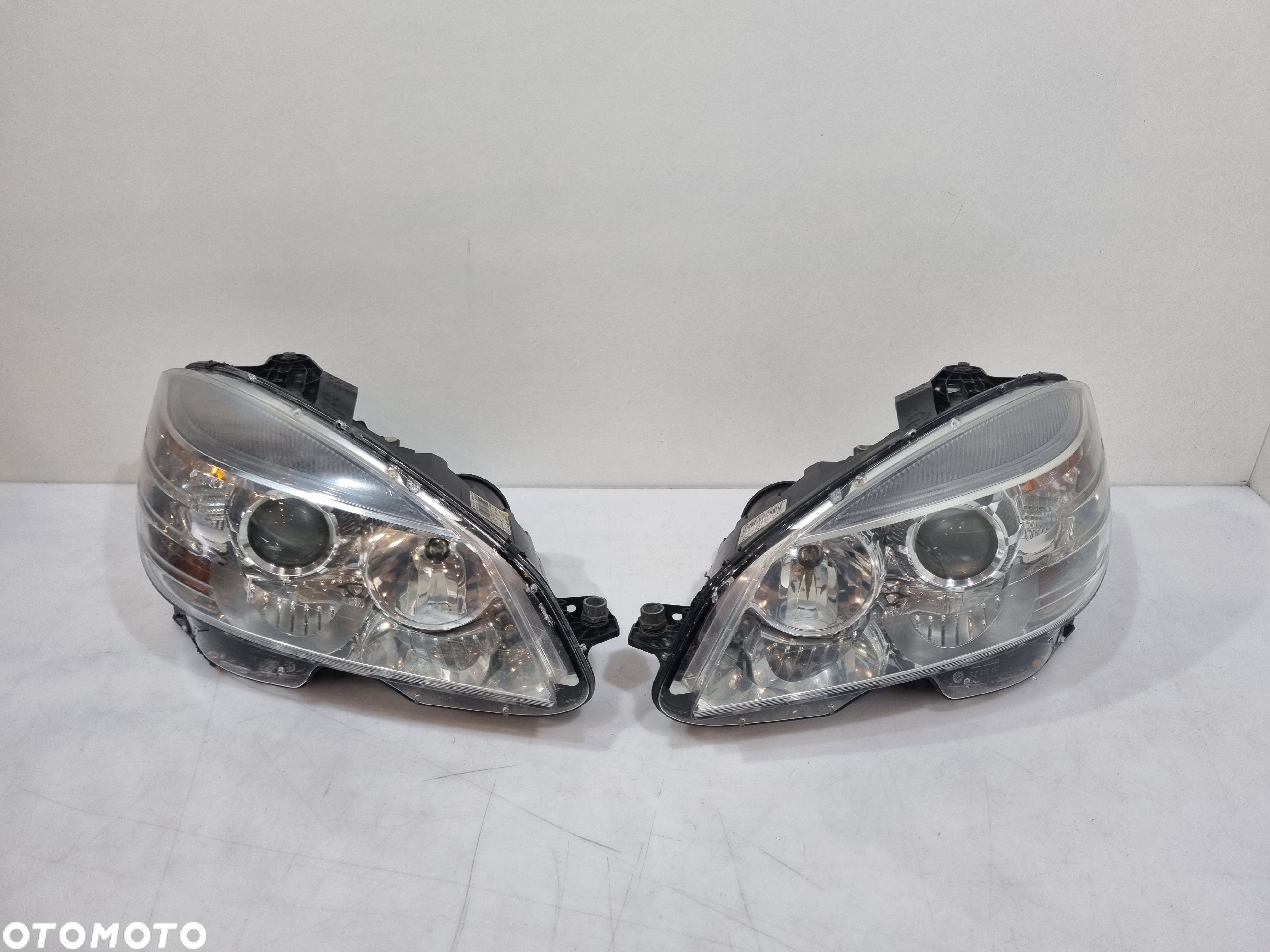 MERCEDES C-KLASA W204 LAMPA  LEWA!!! PRZÓD A2048208461  A2048208361 EUROPA - 1
