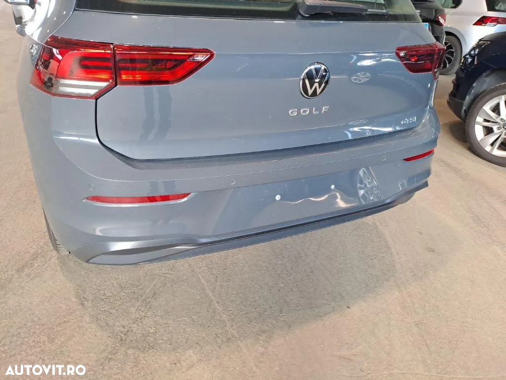 Volkswagen Golf 1.5 eTSI DSG MHEV Life - 4