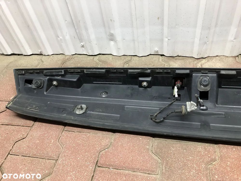 CADILLAC ESCALADE III 6,2 V8 2006-2014 SPOILER KLAPY TYLNEJ TYŁ ŚWIATŁO STOP LOT - 6