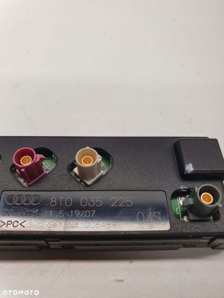 WZMACNIACZ ANTENY AUDI A5 LIFT 8T0035225 - 2