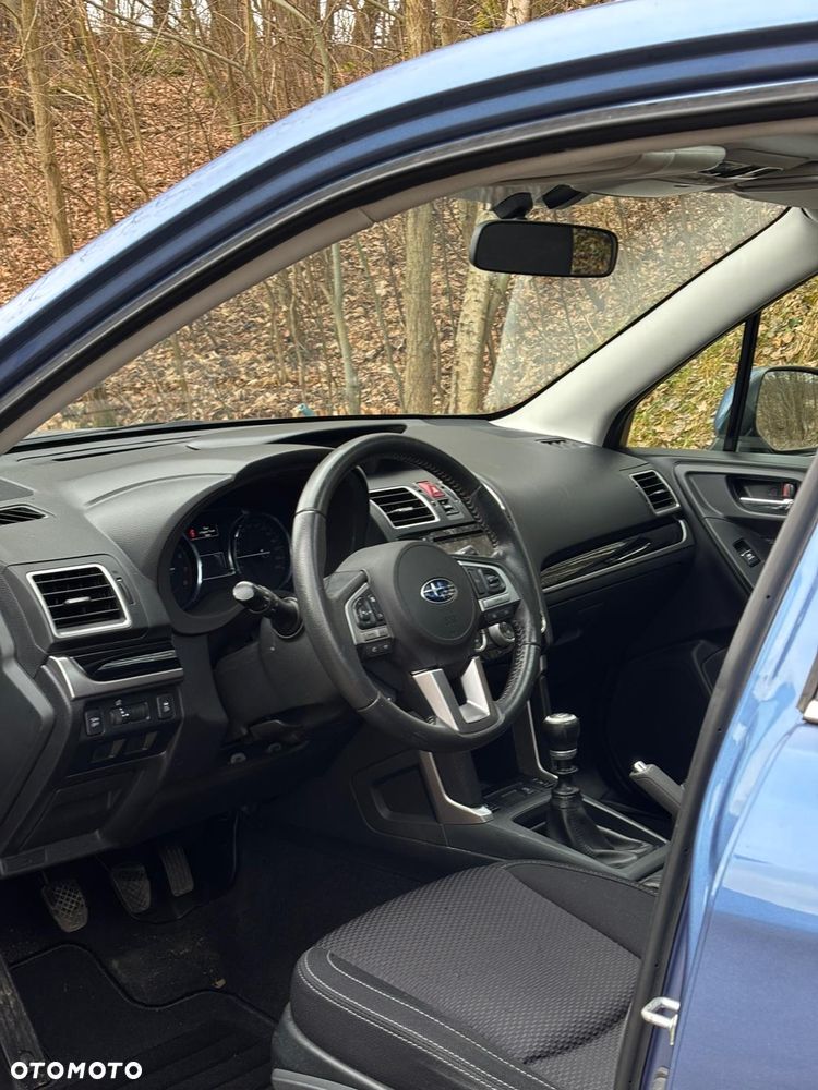 Subaru Forester 2.0 i Active - 27