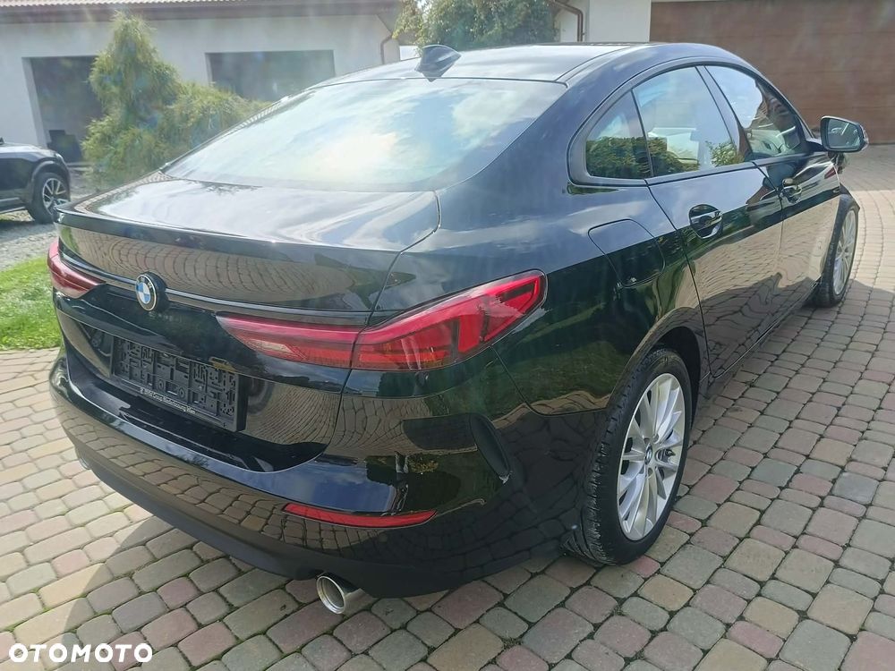 BMW Seria 2 218d Sport Line sport - 8