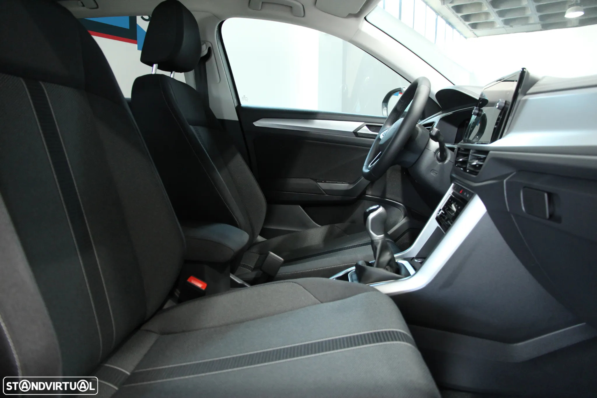 VW T-Roc 1.0 TSI Urban - 6